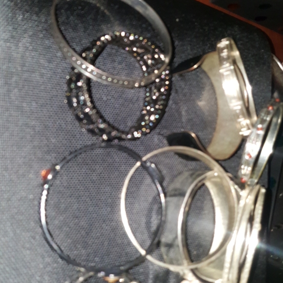 14 braclets - Picture 2 of 8